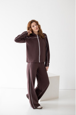 Костюм жіночий